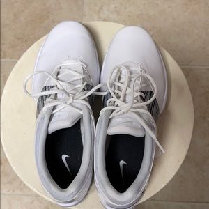 Nike Women’s Sneakers - Size 7